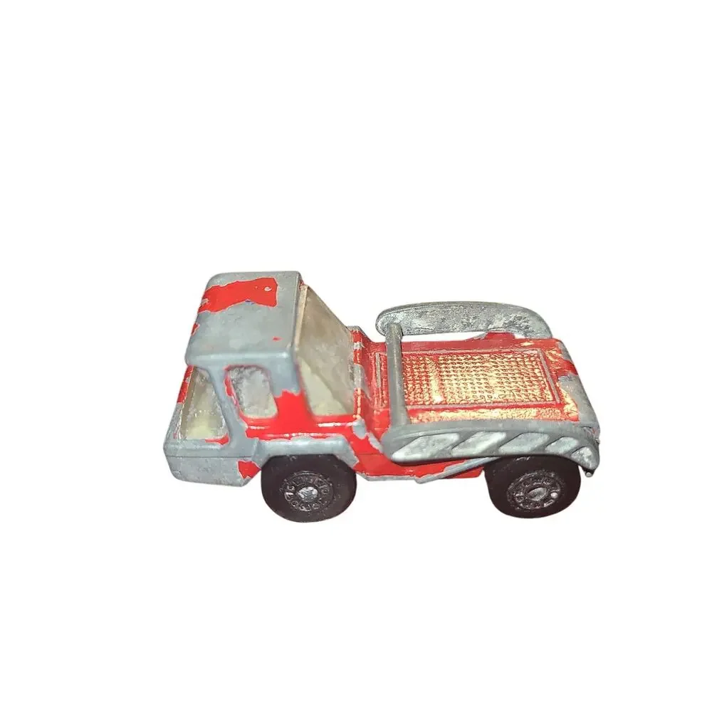 1970 Lesney Matchbox #37 Skip Truck Missing Back Paint Damage